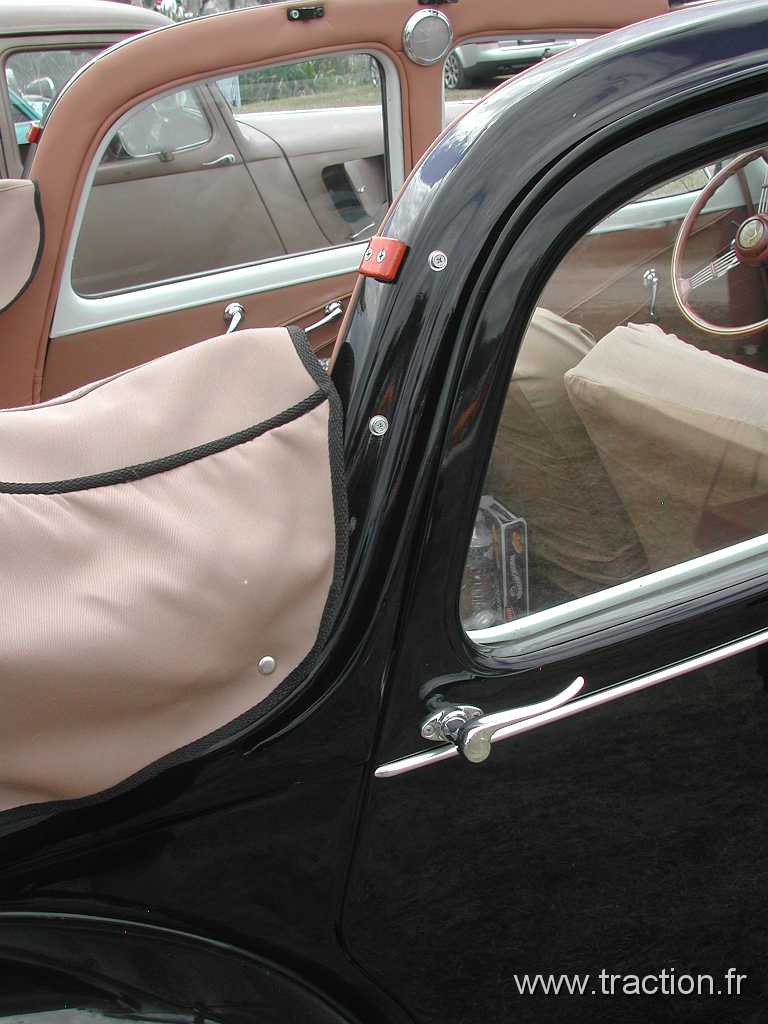 2014_Madine (113).JPG - 29ème Retro Meus'Auto au Lac de Madine, Citroen Traction 11B découvrable